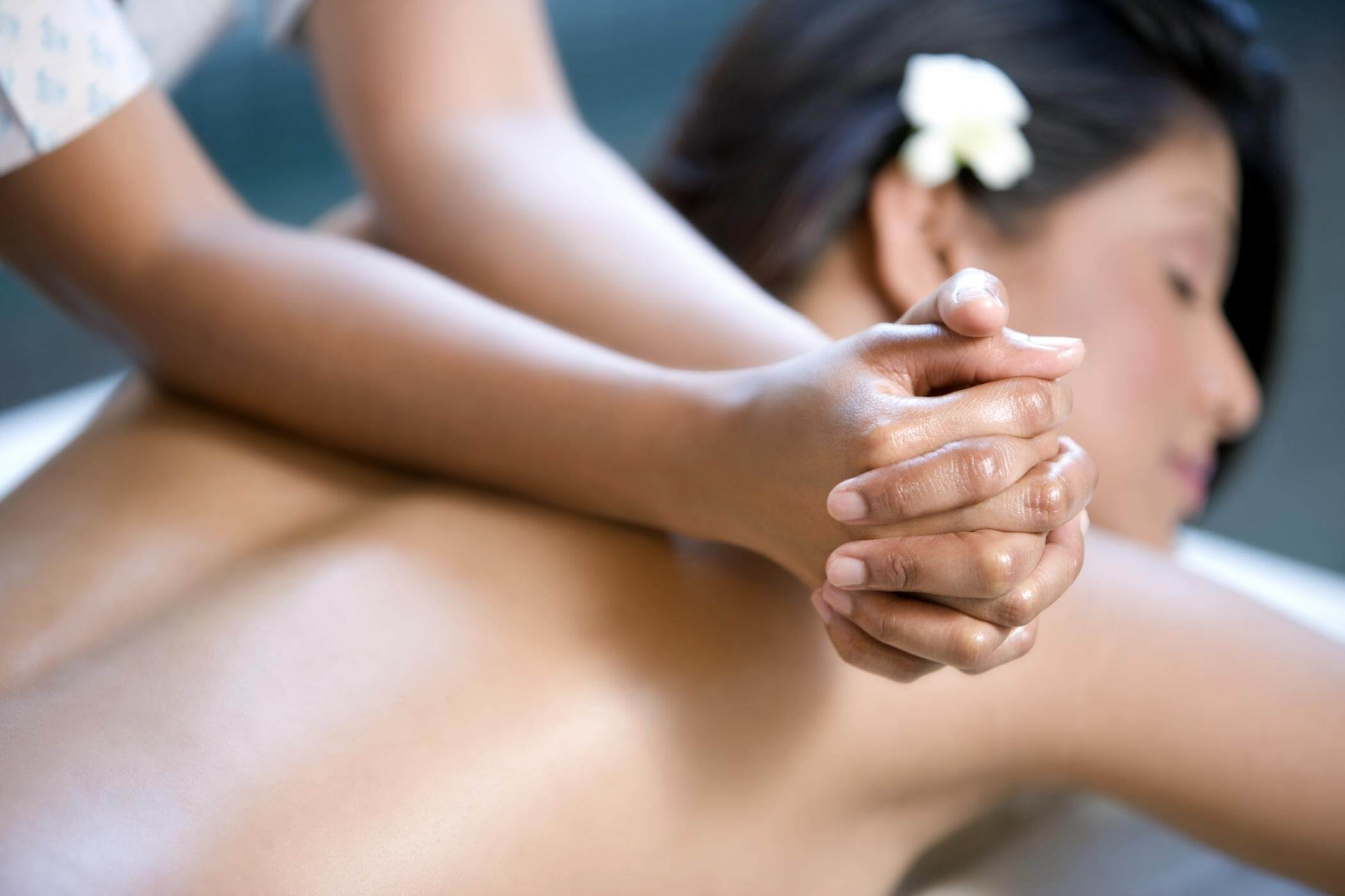 Zomerse Lomi Lomi massage