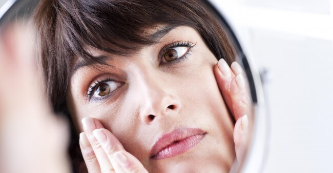 Cosmetische correcties decadent?