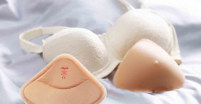 Borstprotheses en protheselingerie