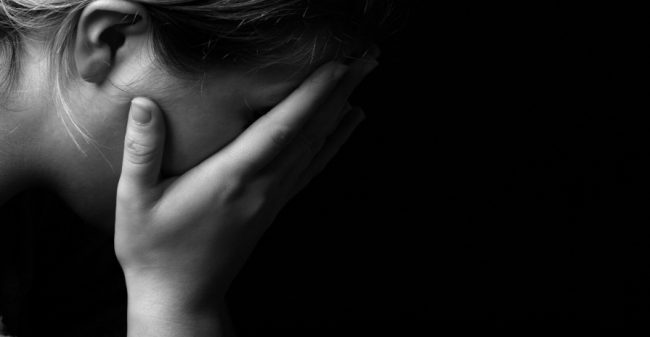 Hoe negatieve emoties klachten kunnen veroorzaken
