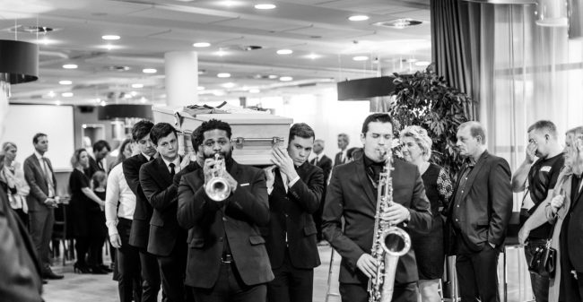 Live-muziek maakt ieder afscheid indrukwekkend