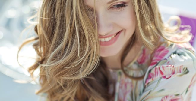 Geen make-up op, tóch mooi de deur uit!